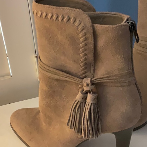 Coach Jessie Boots - Picture 2 of 6